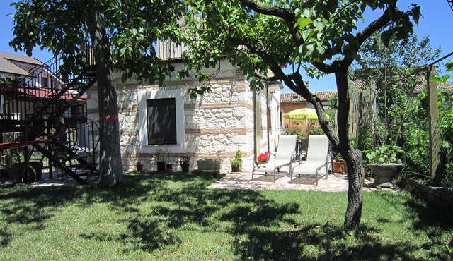 Majella National Park in Abruzzo - lovely self catering garden apartment.