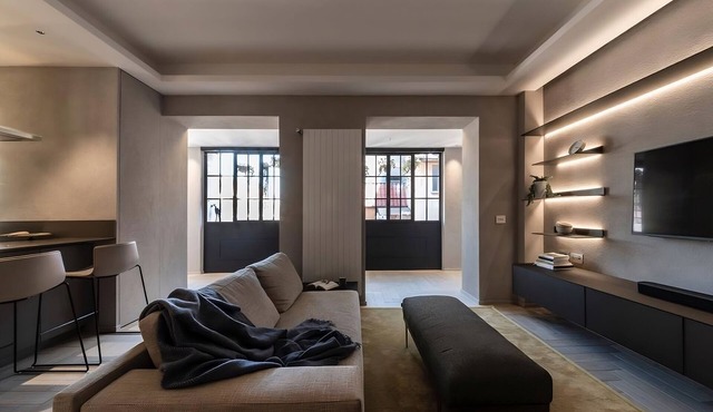 Modern Luxury Penthouse with Terrace
