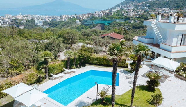 MyExclusiveItaly - Luxury Villa in Sorrento Coast Swimming Pool & View