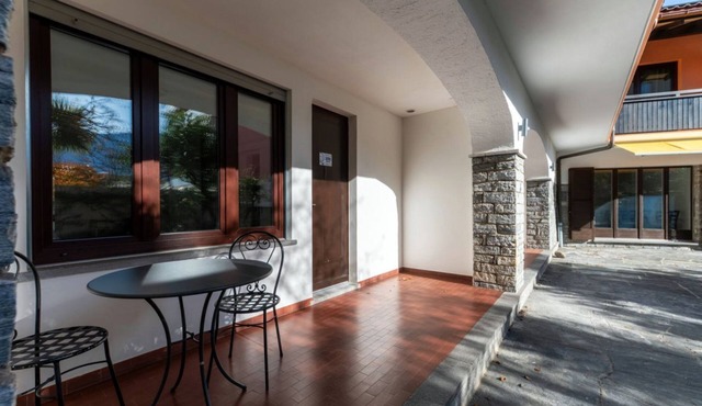 Near the lake and the center (FLORIDA ASCONA Room 05)