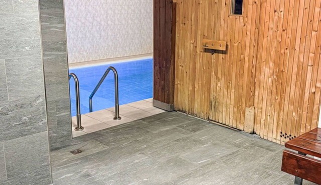 Nice apartment for 4 people with WIFI, pool, TV, balcony, pets allowed and panoramic view