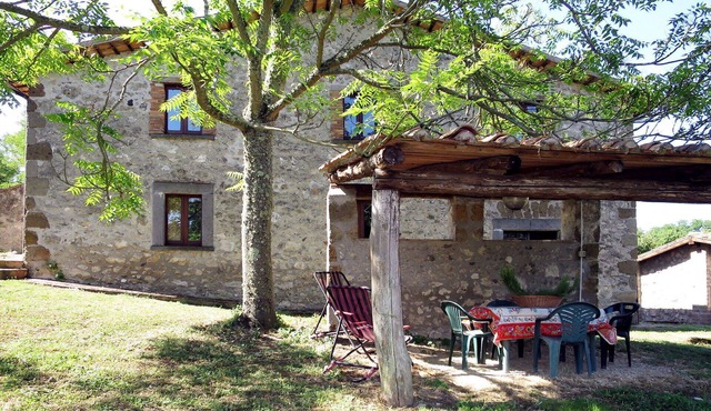 Nice apartment in villa for 2 people with pool, WIFI and patio