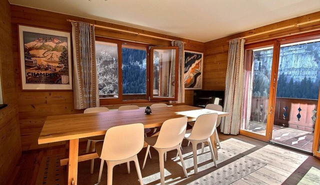 Nice apartment with 2 bedrooms, kitchen fully renovated in 2018, wifi, and parking space at 100m fro
