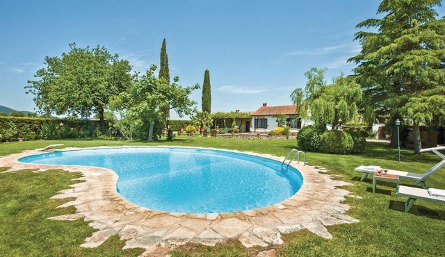 Nice home in Caldana GR