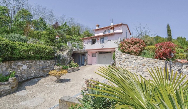 Nice home in Terranuova B.ni -AR-