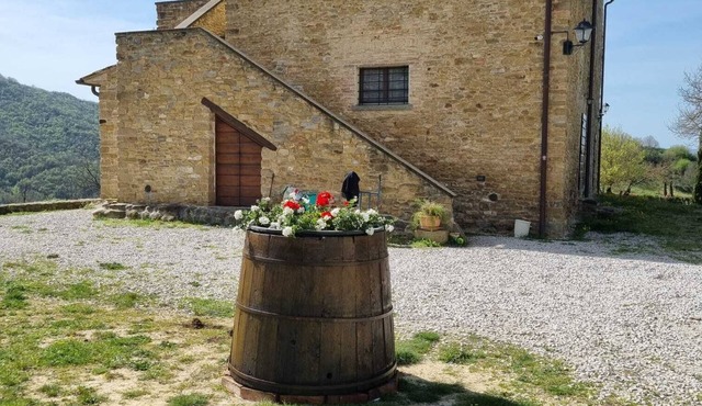 Nido Apartment - Medieval charm and greenery at Torre della Soara