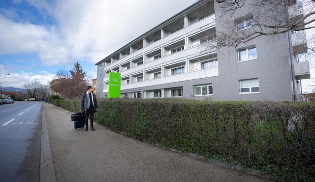 Nyon Hostel