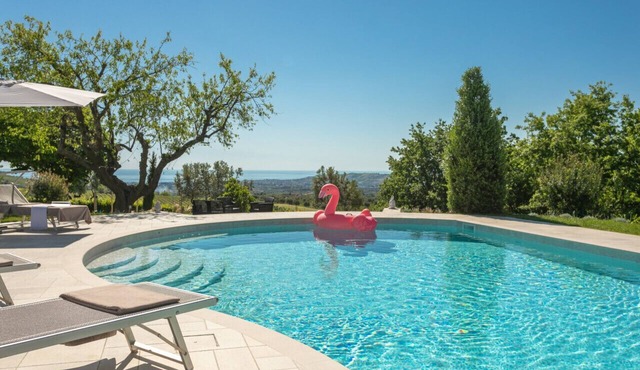 Ocean-Mountain Majesty View LUX in Mosciano Sant'Angelo