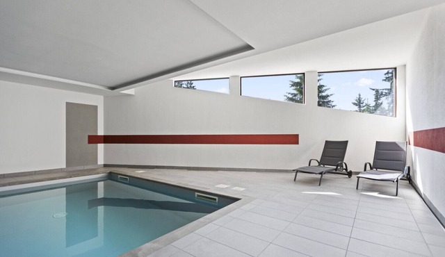 Piscine, Ski & Vue sur le lac – Crans 6 pers