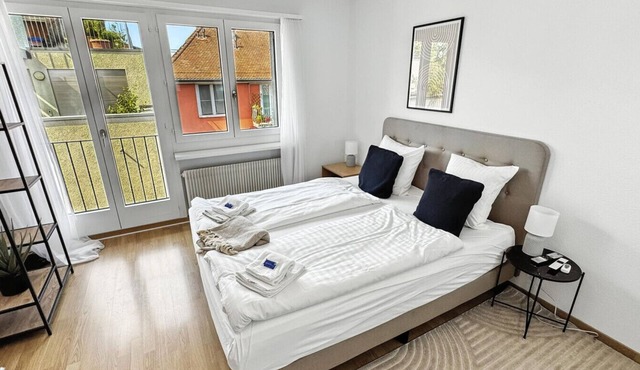 Practical studio in city center (Crown 36)