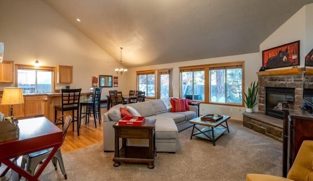 Quail Pine Cabin Bend in Bend