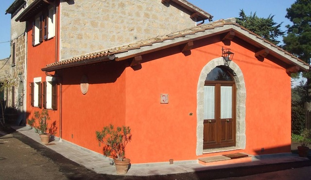 Red House/casa Rossa - Near Civita Di Bagnoregio