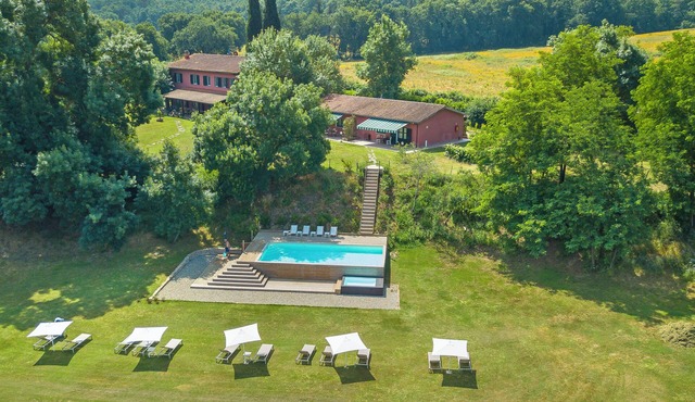 Relaxing Family Villa Roses Shared Pool10, Civitella Paganico, Italy