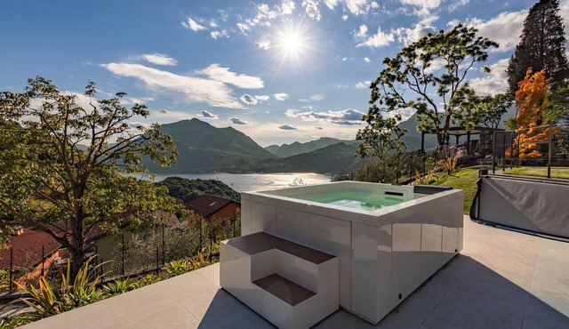 Retrait Lake Como Private Design Retreat with Lake View