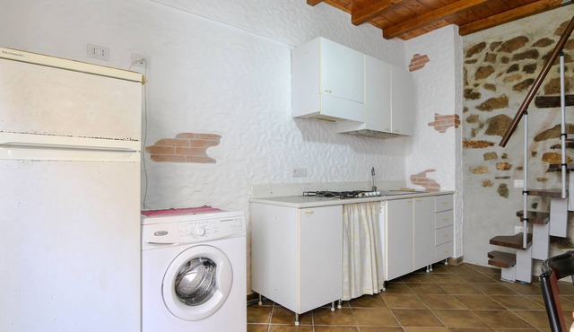 Sa Dommedda - One Bedroom Apartment, Sleeps 2 in Nuoro