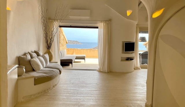 SAN TEODORO PUNTA EST FANTASTICO TRILOCALE VISTA MARE