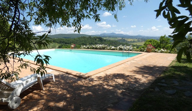 Scappo in Umbria, Il Fienile