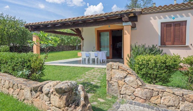 Smeralda villa with pool and sea view - No. 119/1