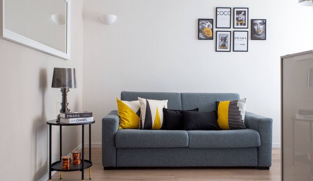 Solari Apartment, Milan fashion street