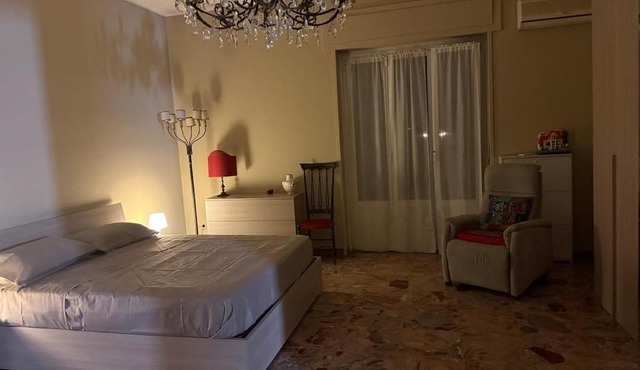 Spacious and bright three-room apartment 10 minutes from Milan- spazioso e luminoso 3 locali a 10 min da Milano