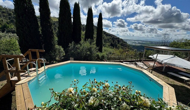 Stunning villa for 5 guests with WIFI, private pool, TV, terrace and panoramic view, close to L.