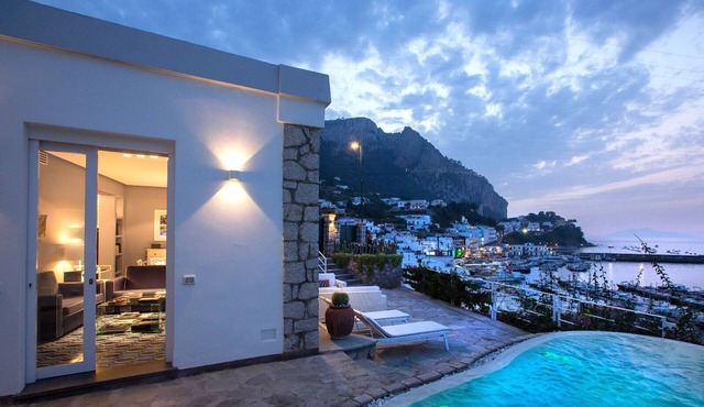 SUNSET ON THE OCEAN - JACUZZI INFINITY POOL - 10 MINUTES TO THE PIAZZETTA