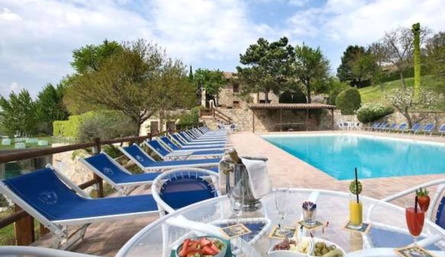 TENUTA IL BORGO 39, Splendido Casale con piscina privata e parcheggio