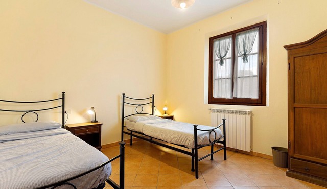 Triple Room - Podere Cavallone - Space and Nature near Florence