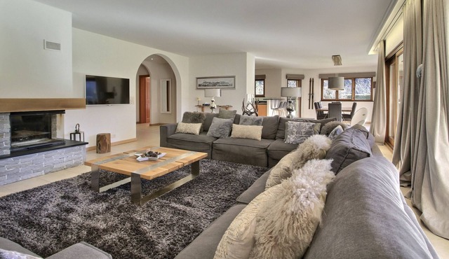Very luxurious apartment mountain style for 10 persons, 4 bedrooms, 3 bathrooms, private laundry, wi
