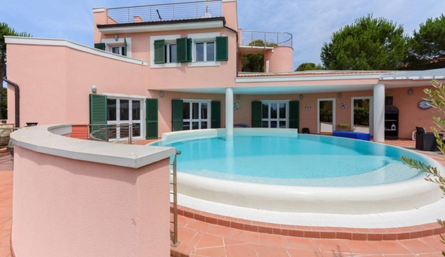 Villa Chioma by MMega