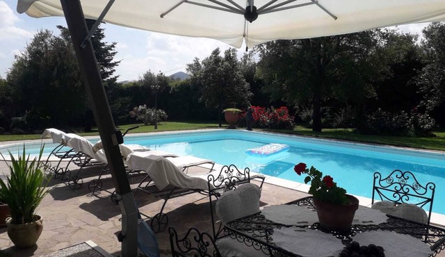 Villa con Piscina