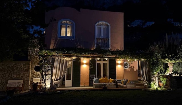 Villa Coralia with a sea view - a 10-minute walk to the Piazzetta