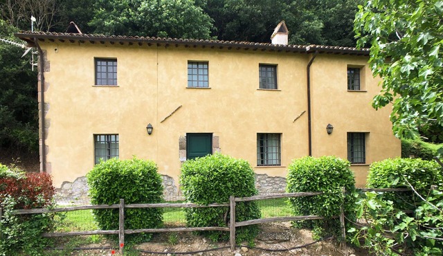 Villa in Rome with Pool & Stunning Views