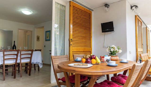 Villa Edera, apartment 20 meters from the sea