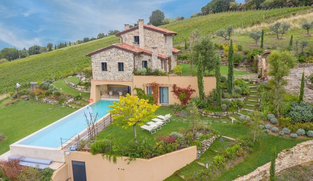 Villa 'Le Sughere' with Sea View, Pool, Terrace and Wi-Fi