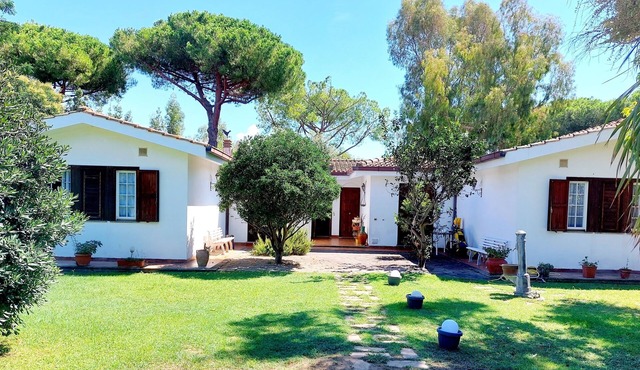 Villa Marina Velca GOLF, in the prestigious area a few km from Tarquinia.