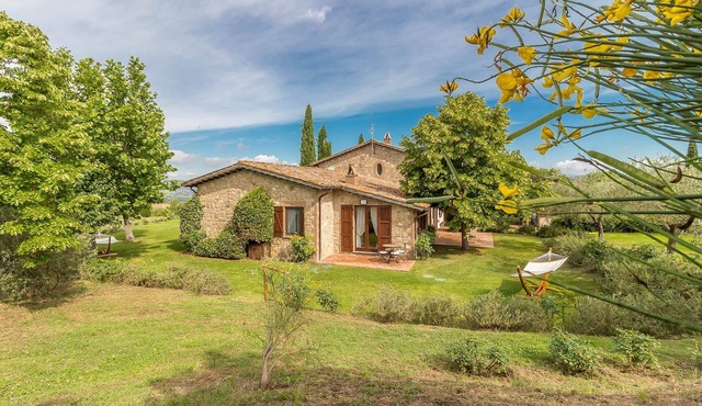 Villa Molinazzo 14 with pool - My Rental Homes in Montecchio