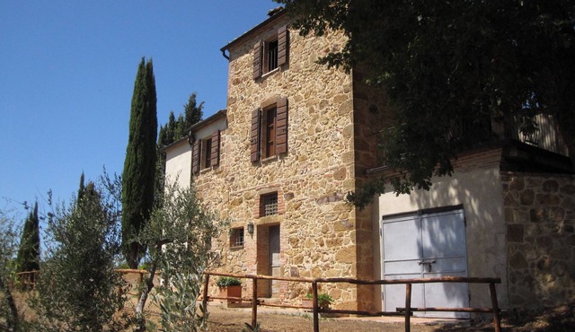Villa Mulinello, secluded, panoramic view over Montepulciano valley.