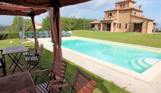 Villa Ranciano by MMega