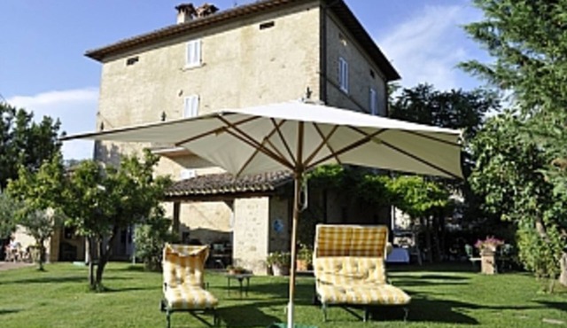 Villa With Large Garden With Little Swimming Pool Out Of Ground 395x265x125h