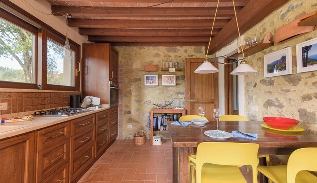 Wonderful private villa for 6 people with WIFI, patio, pets allowed and panoramic view