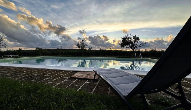 Wonderful private villa for 20 people with WIFI, private pool, TV, patio and panoramic view
