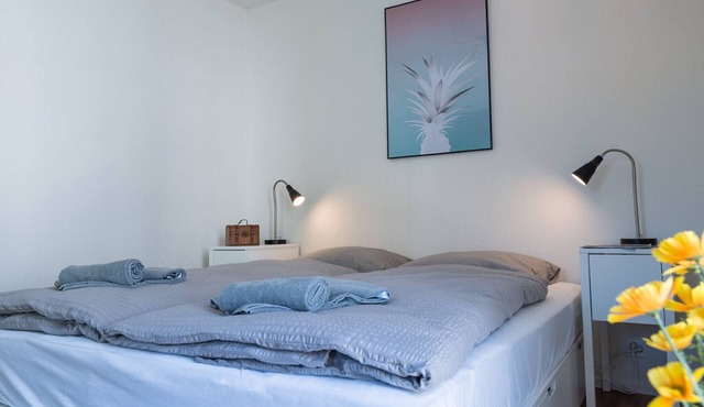 ZH Pineapple III - HITrental Wiedikon Apartments