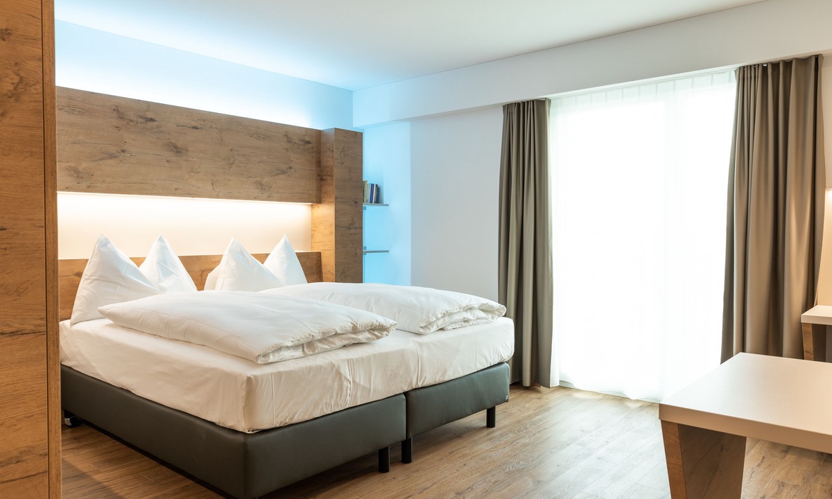 Ruemlang Hotel | Trip Inn Jet Hotel Zürich Airport