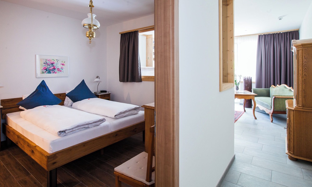 Central Interlaken Hotel | Carlton-Europe Vintage Adults Hotel