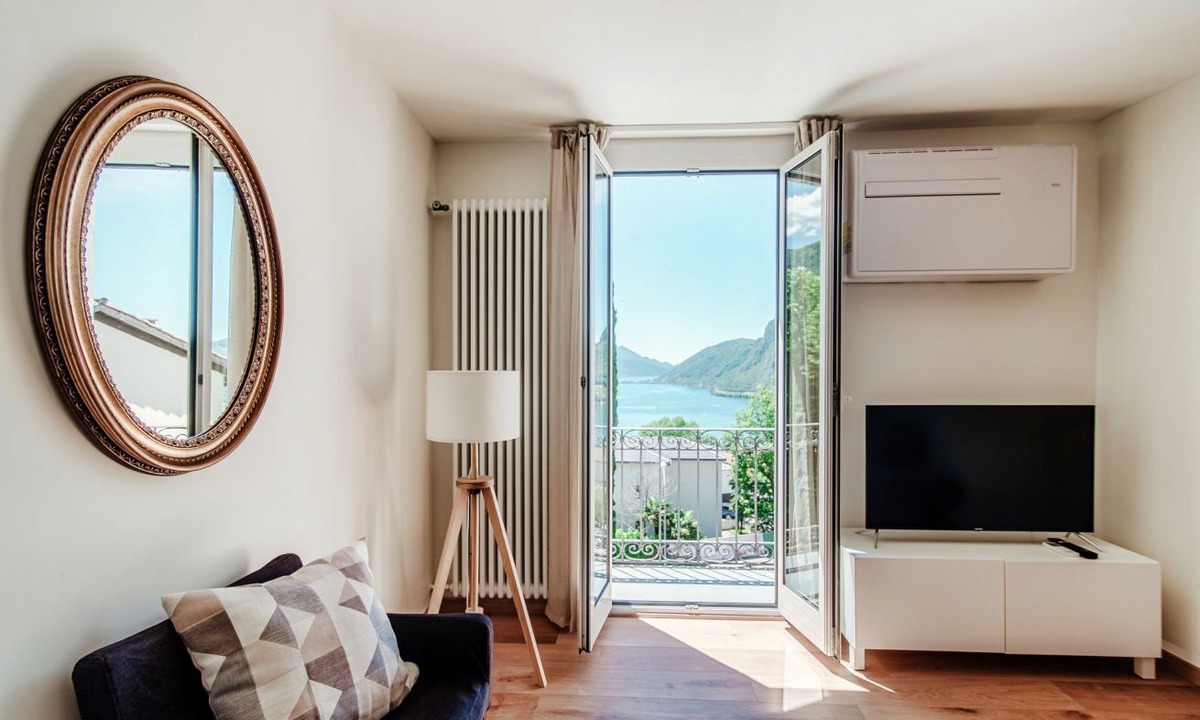 Castagnola Apartment | Lovely one-bedroom apartment with balconies overlooking the lake (Dream Lake 3)
