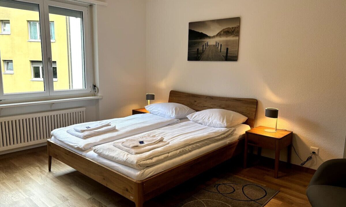 Enge Apartment | Cozy 2BR near lake and train station (Wille 8)