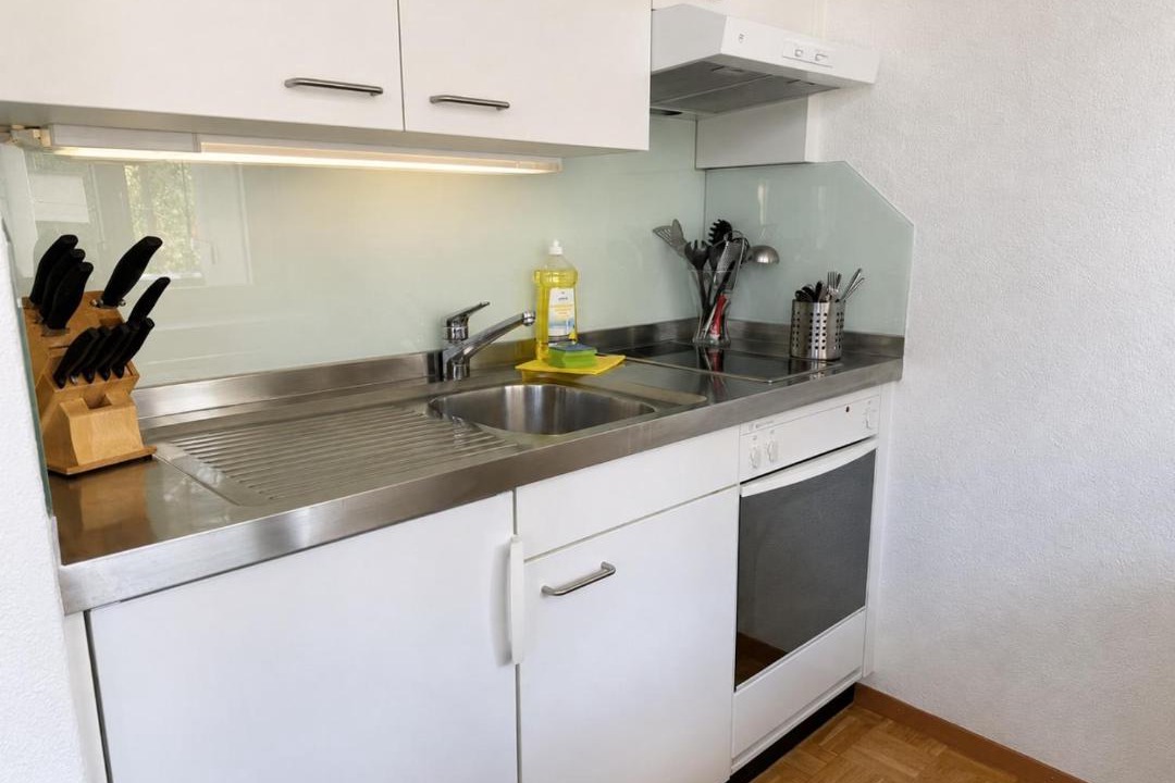 Hochschulen Apartment | Bright and practical Studio - Art 16