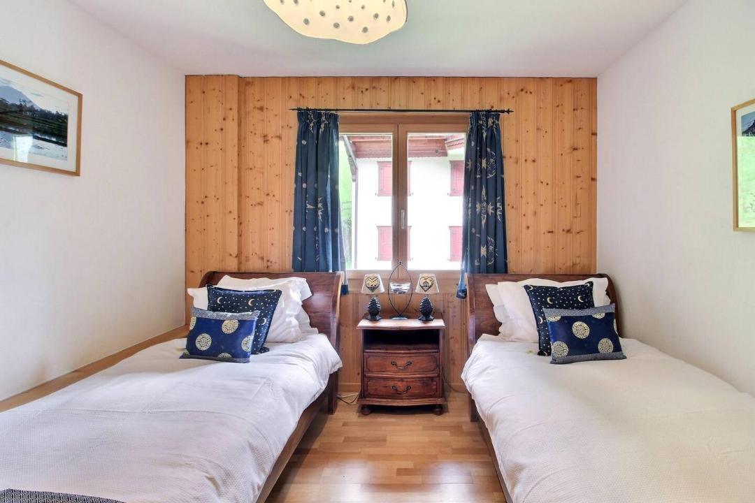 Champery Apartment | Sunny duplex, great mountain view