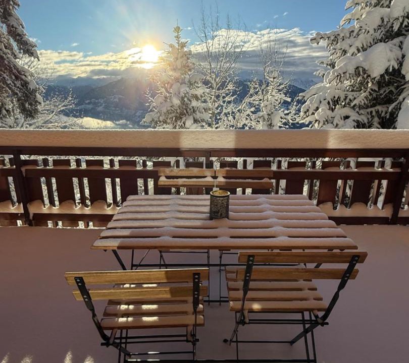 Anzere Ski Chalet | Chalet L'Arzette à Anzère à 2 pas du centre avec magnifique vue sur les montagnes